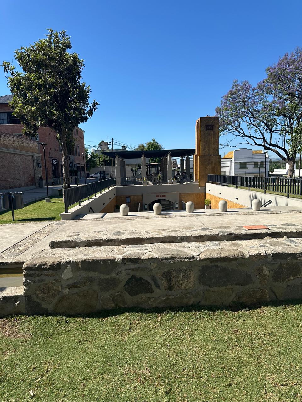 Paseo de la cisterna